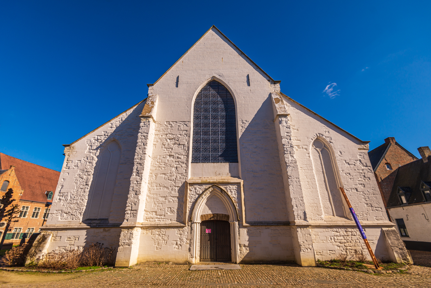 De Begijnhofkerk, voorgevel